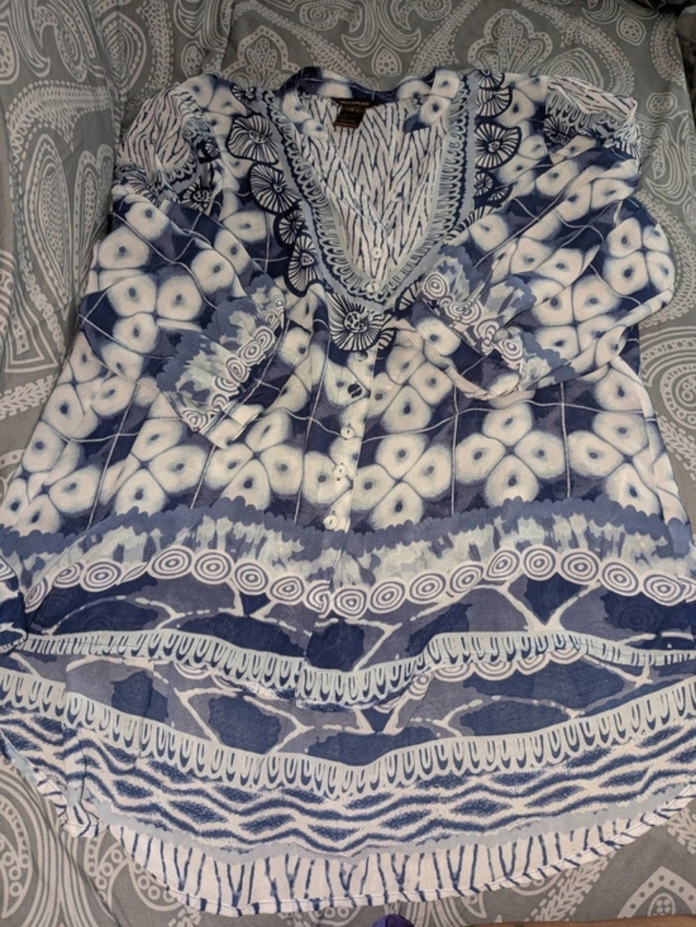 Multiples Abstract Blue & White Blouse Size Small Like New